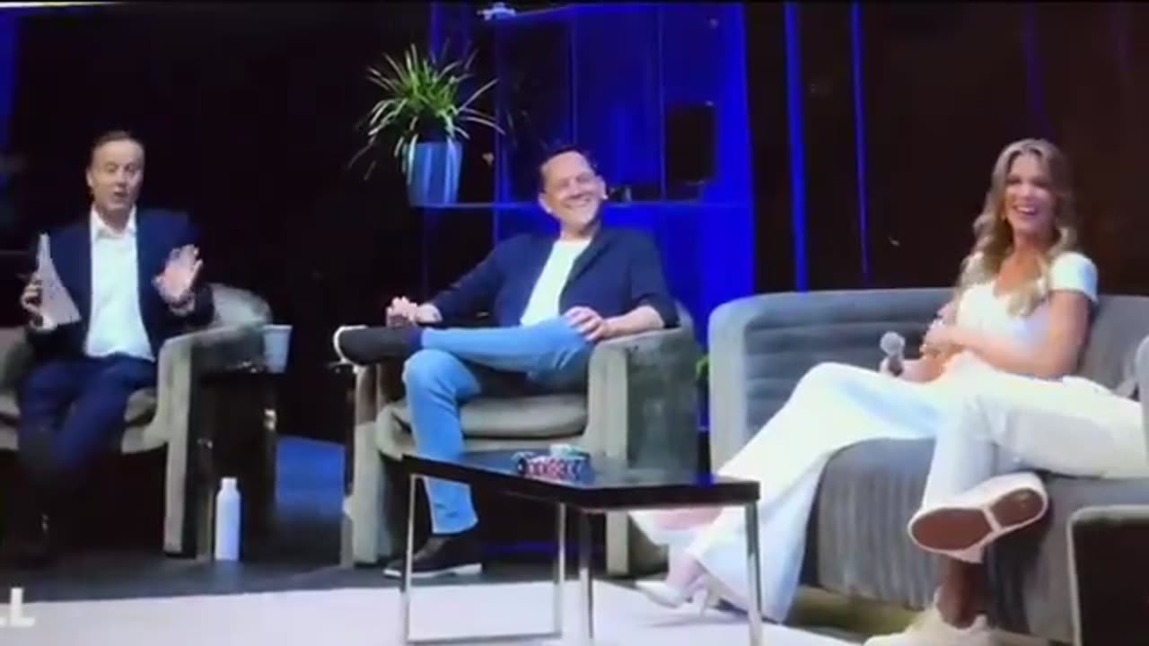 Megan Kelly schooling a clown on the Trump lawfare 🔥