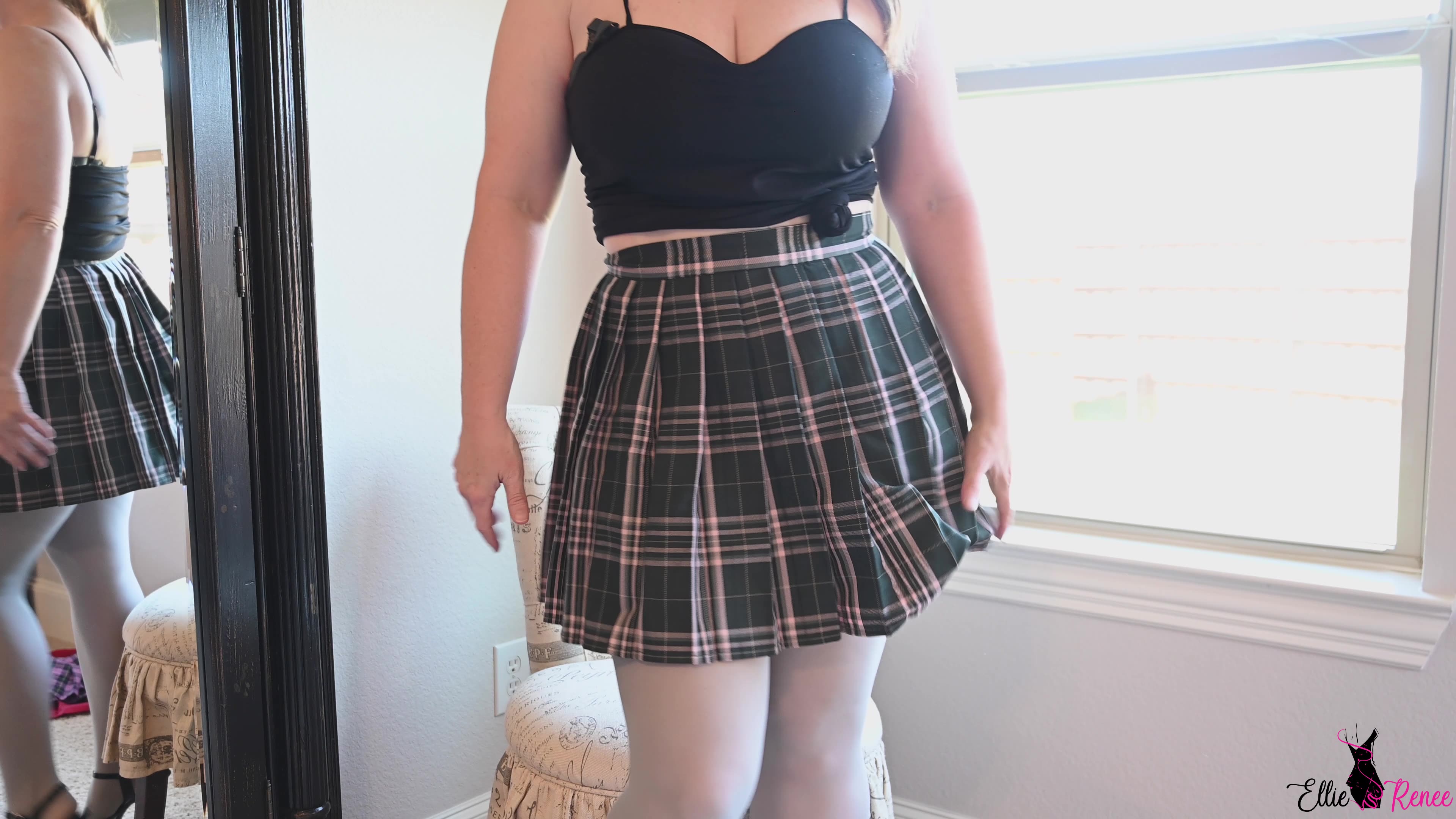 School Girl Looks wearing Pantyhose