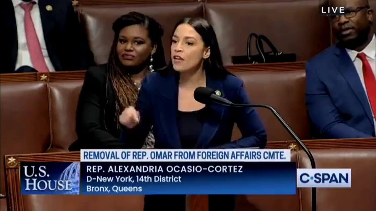 Omg 🤡AOC just threw a temper tantrum on the House Floor