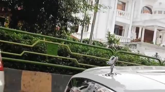 Rolls-Royce Accident, Watch full video on YouTube (VAblacklisted) #supercar #rollsroyce