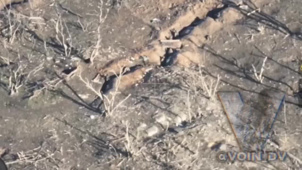 Direct hit on a Ukrainian trench