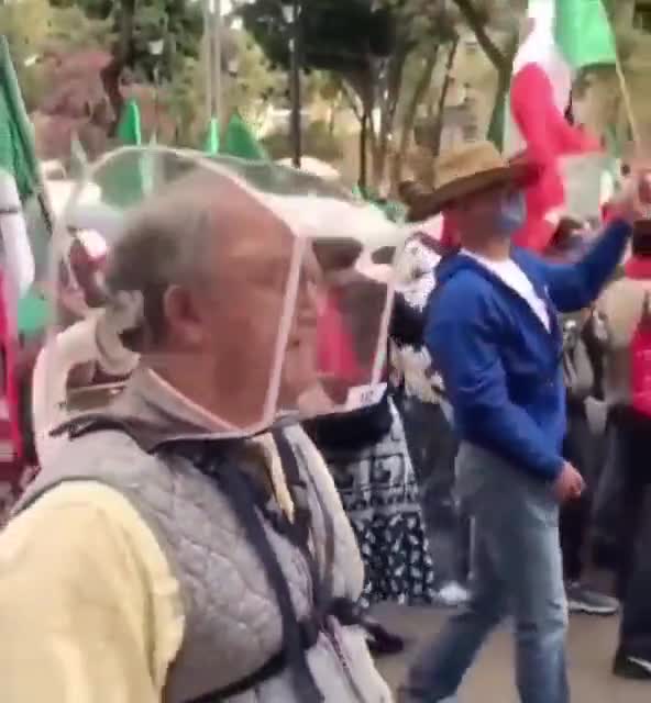 Does this mask make my head look FAT??