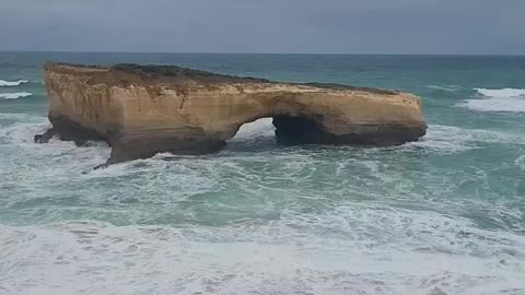 London Bridge - Port Campbell National Park, Australia