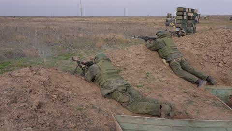 Russian military personnel began training at training grounds as part of the winter training period
