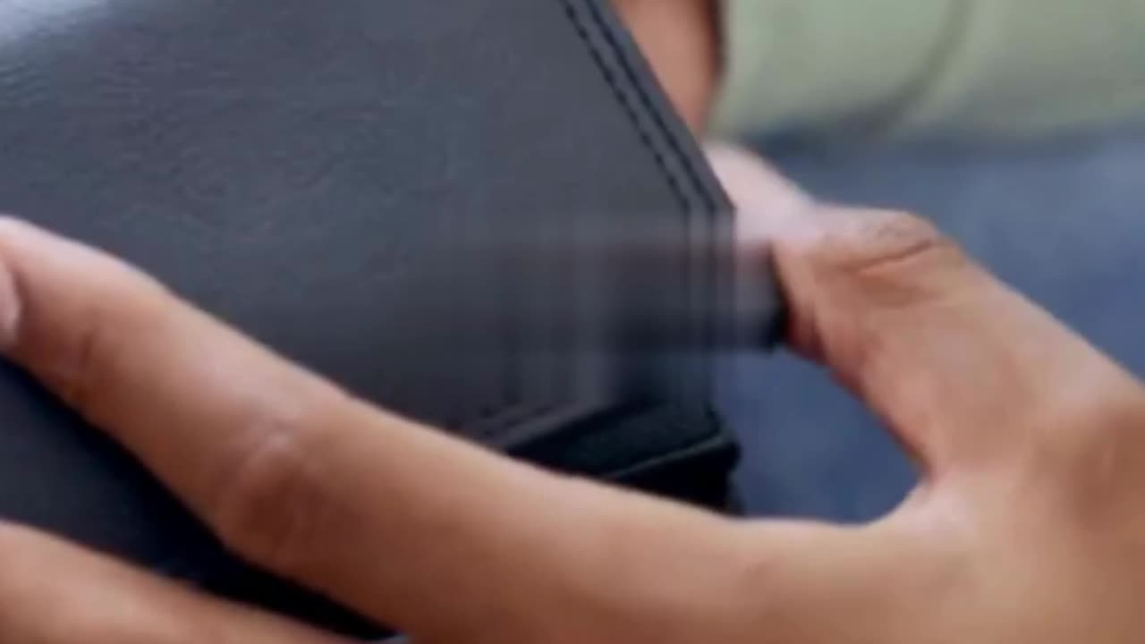 Slash Financial Stress: Smart Money Moves! #SmartFinance #MoneyManagement #FinancialWellness