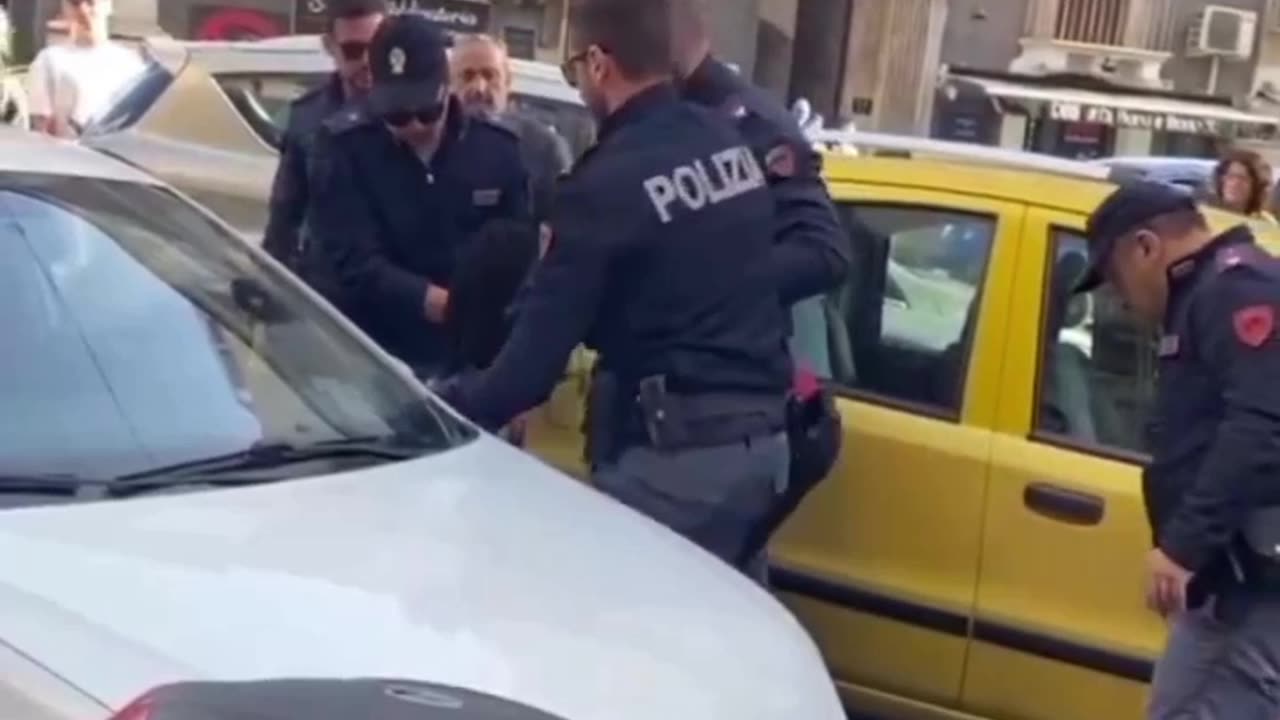 Italy: A so-called Asylum seeker pulls a knife on a lady and pays the price