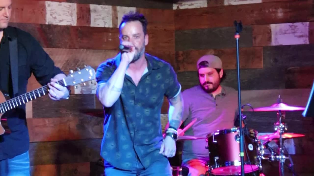 The Wannabes sing Vertical Horizon's song Everything You Want at Rocky & Tara's Nut Haus