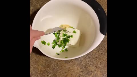 Easy Cream Cheese Wonton Tutorial