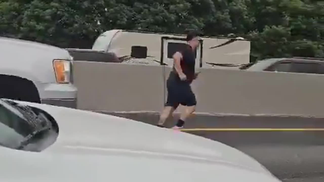 WARNING! Video of trooper shooting armed suspect.