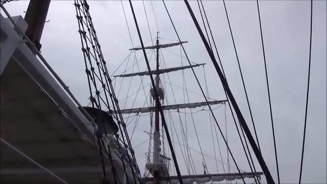 Whirlpools - Whirlpools cruise ship of exciting Naruto Strait in Kanrin Maru