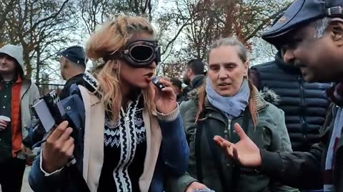 Caught on camera, Muslim attacks 2 women_ Sara speaks out