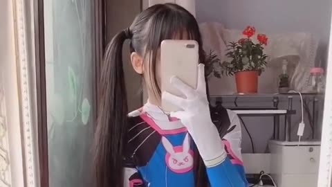 Little girl: Dva girls Kneel like it