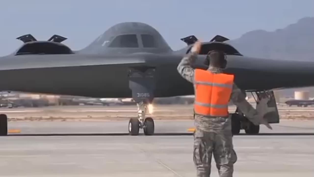 B-2 Spirit(Stealth Bomber)