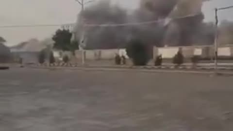 Footage shows the moment US, UK warplanes bombed the Yemeni city of Sana'a