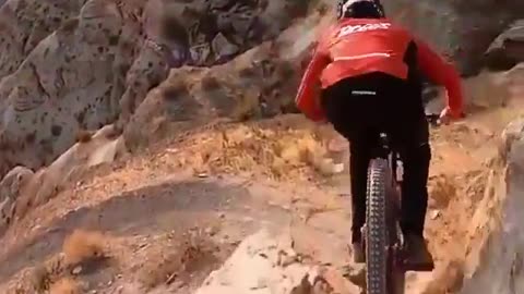 Funny people, mountain bike on the trail