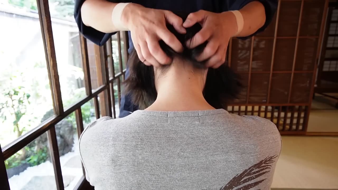 ASMR | Back and Neck Tingling Scratch Massage | No Talking