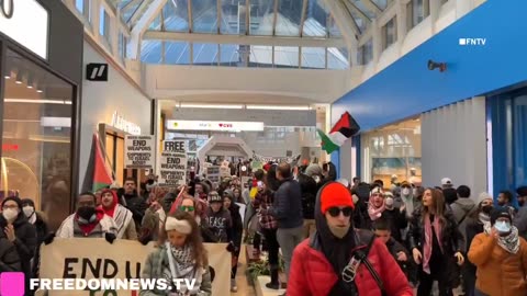 ⚡️🇺🇸🇵🇸HAPPENING NOW: Protesters disrupted Boston shopping ...