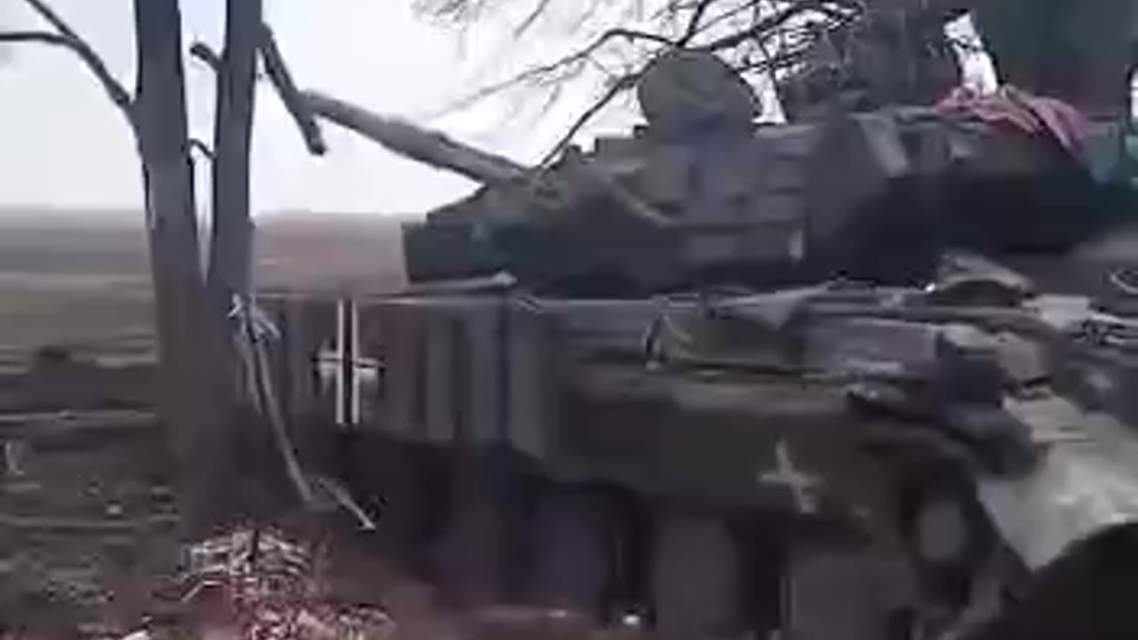 Ukrainian Tank Firing at Russian Positions
