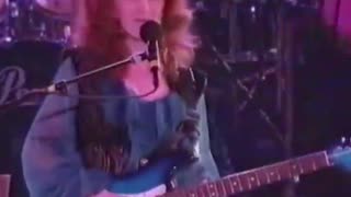 Bonnie Raitt - Something To Talk About