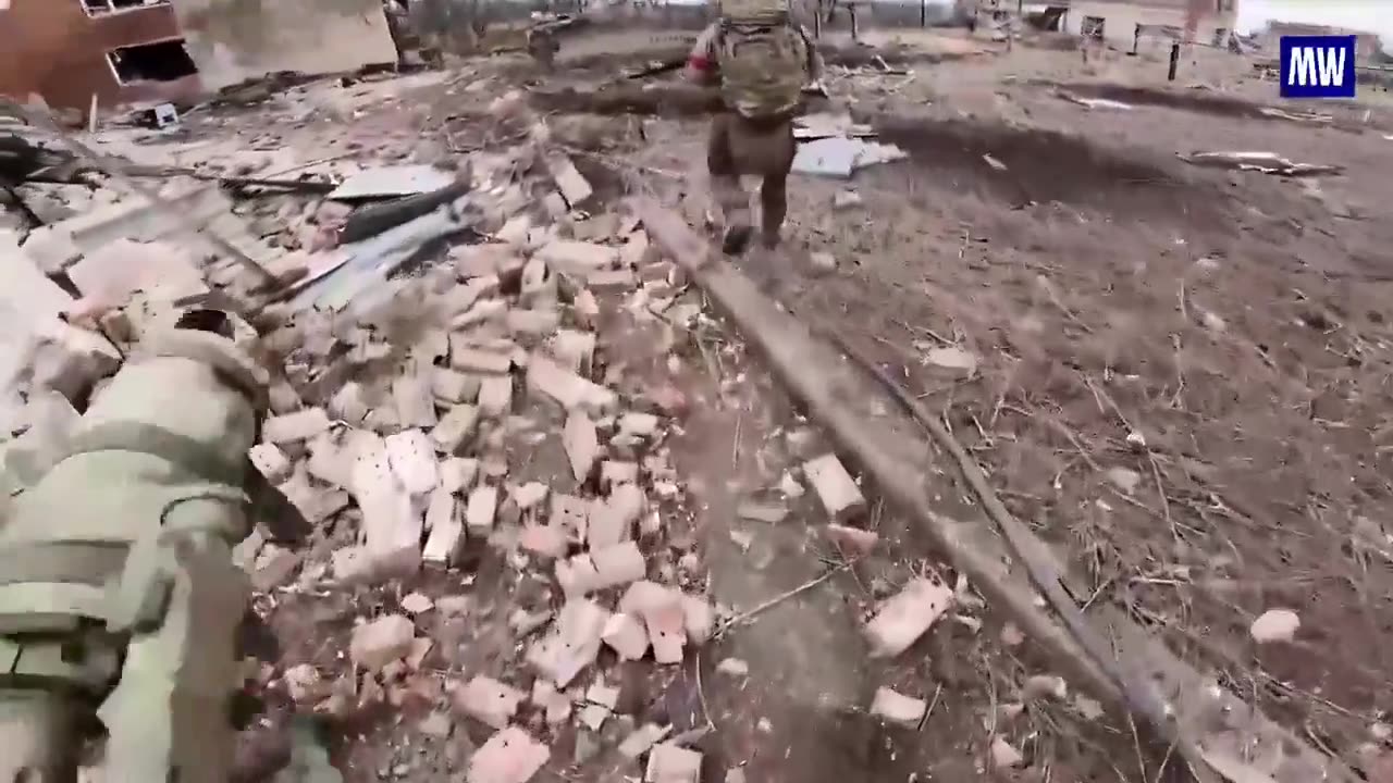 RU Snipers from the Center Group of Forces engage Ukrainian infantry