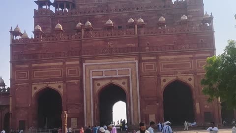 Fatehaur sikari dargah//buland darvaja