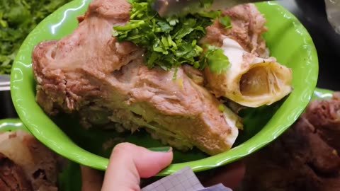 Discover the Secret Behind Ms. Phuong's Hu Tieu Delicacy