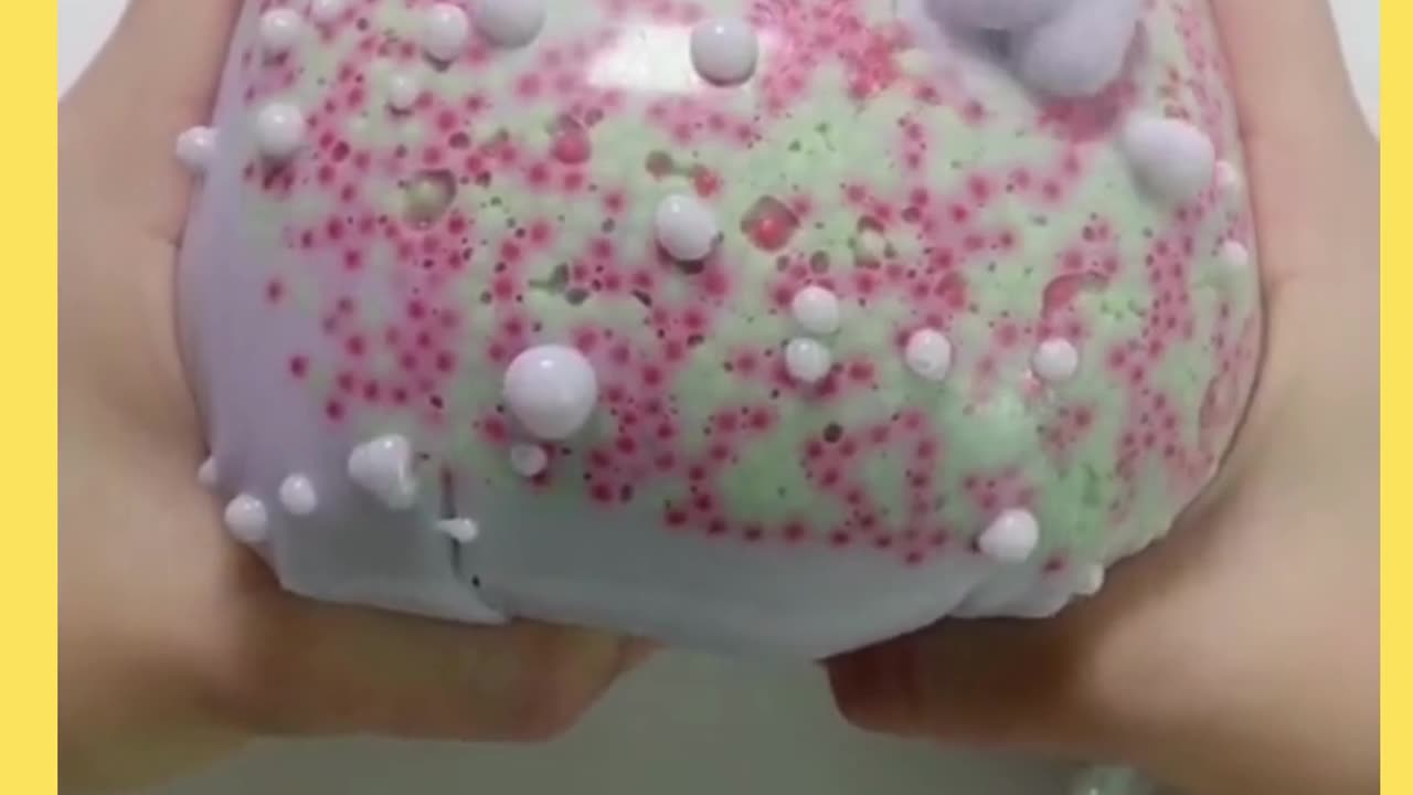 Fun art created by gooey substance, so fun to watch