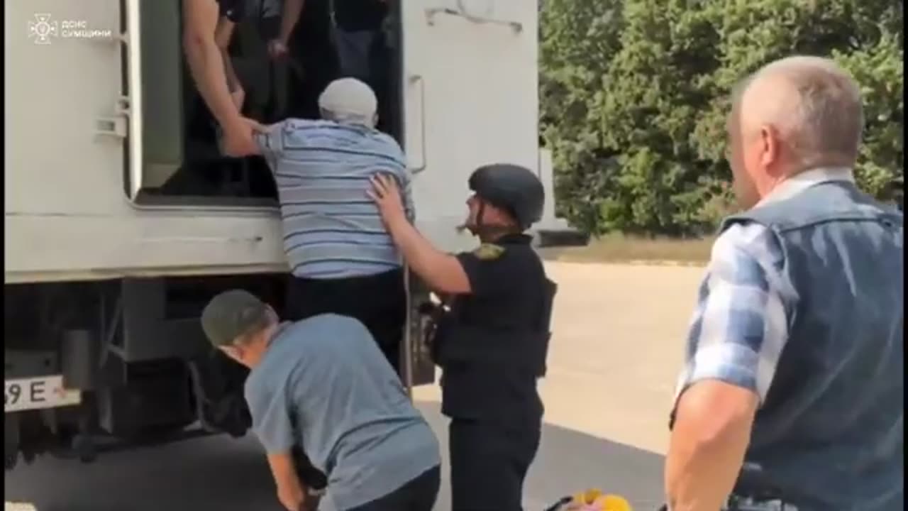 The evacuation of border residents continues in Sumy Oblast