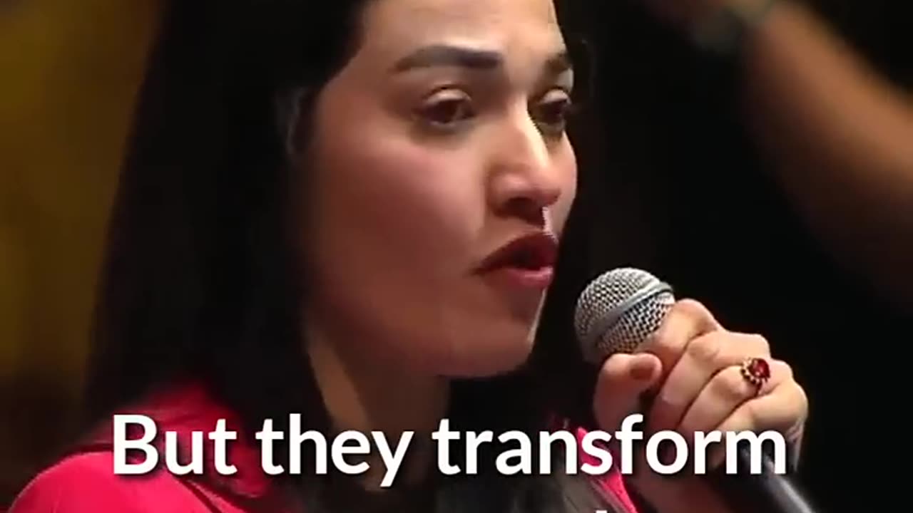 muniba mazari
