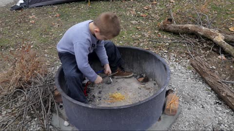5YR OLD LEARNS FERRO ROD FIRE