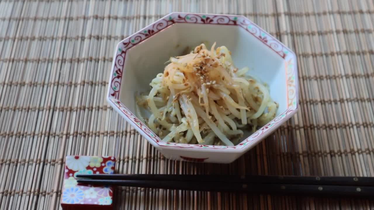 Moyashi Ohitashi (Bean Sprout Salad) Recipe - Japanese Cooking 101