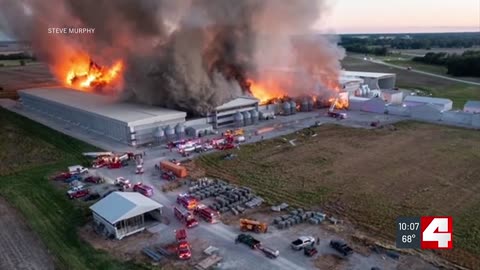 #Illinois - Farina Farms Inc. Poultry Farm catches fire/engulfed in flames