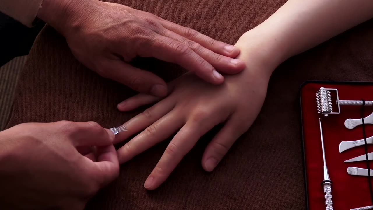 ASMR Acupuncture point therapy for palms and arms