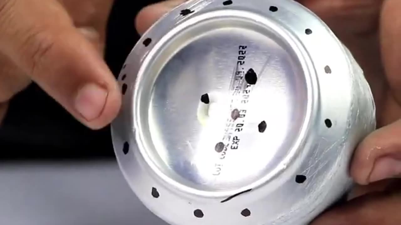 DIY Long-Lasting Portable Stove from Empty Cans