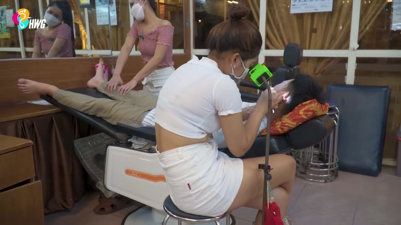 Full services 13$ in Que Huong massage barber shop - Vietnam barbershop