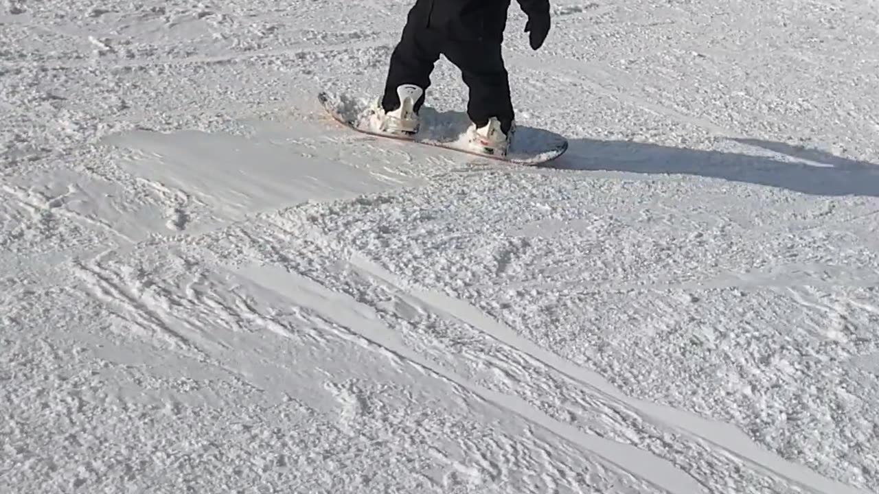 3 yr old snowboarding