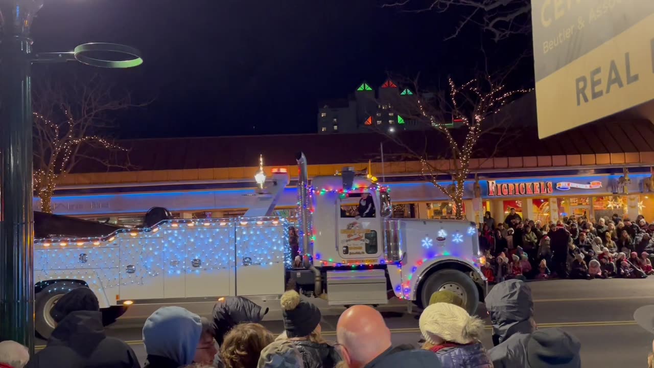 Coeur d'Alene Idaho Christmas Parade 2024