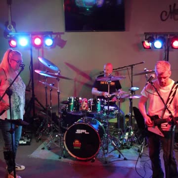 One Track Mind sings Three Dog Night's song Never Been To Spain