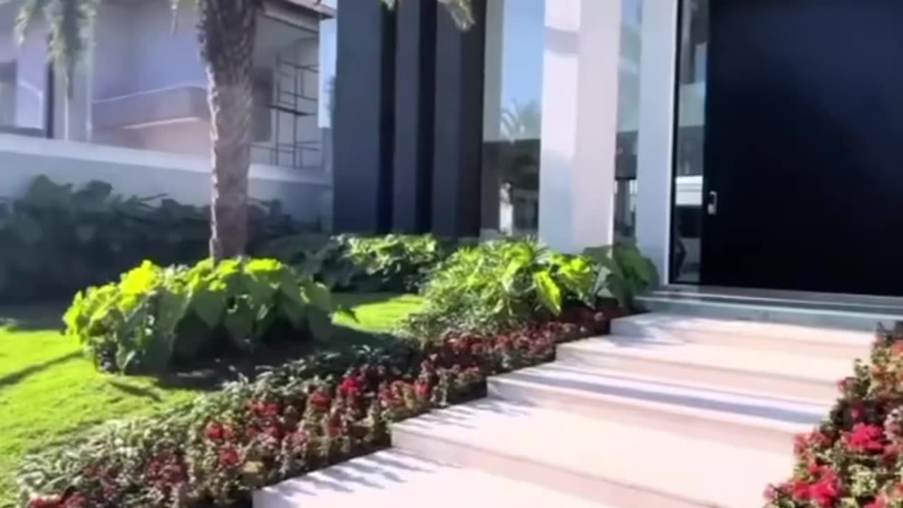 1050 m2 arsa üzerinde yapılan bu modern villada