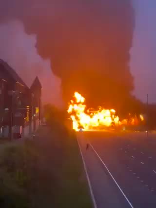 Blaze engulfed tanker truck on I-95 Norwalk, leading to closure of of the busiest highways