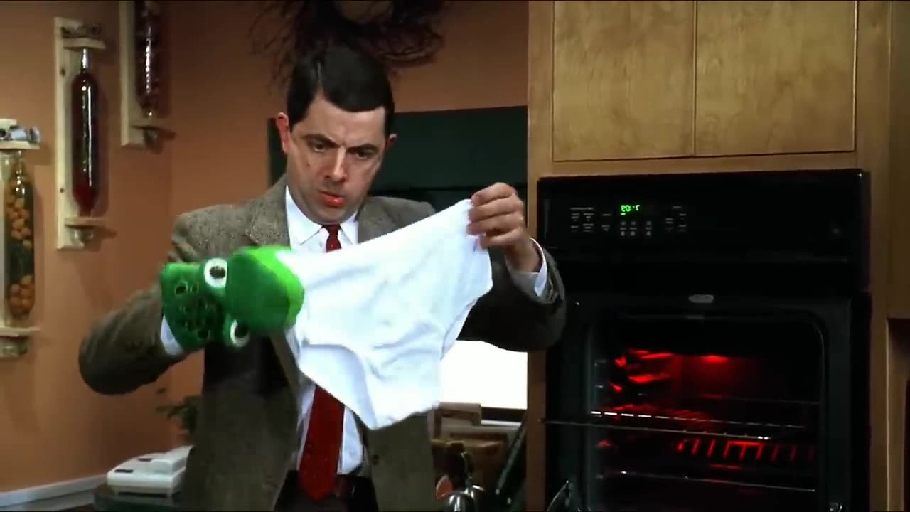 Mr Bean travels to AMERICA | Bean Movie | Classic Mr Bean | Crazy Freedom Channel