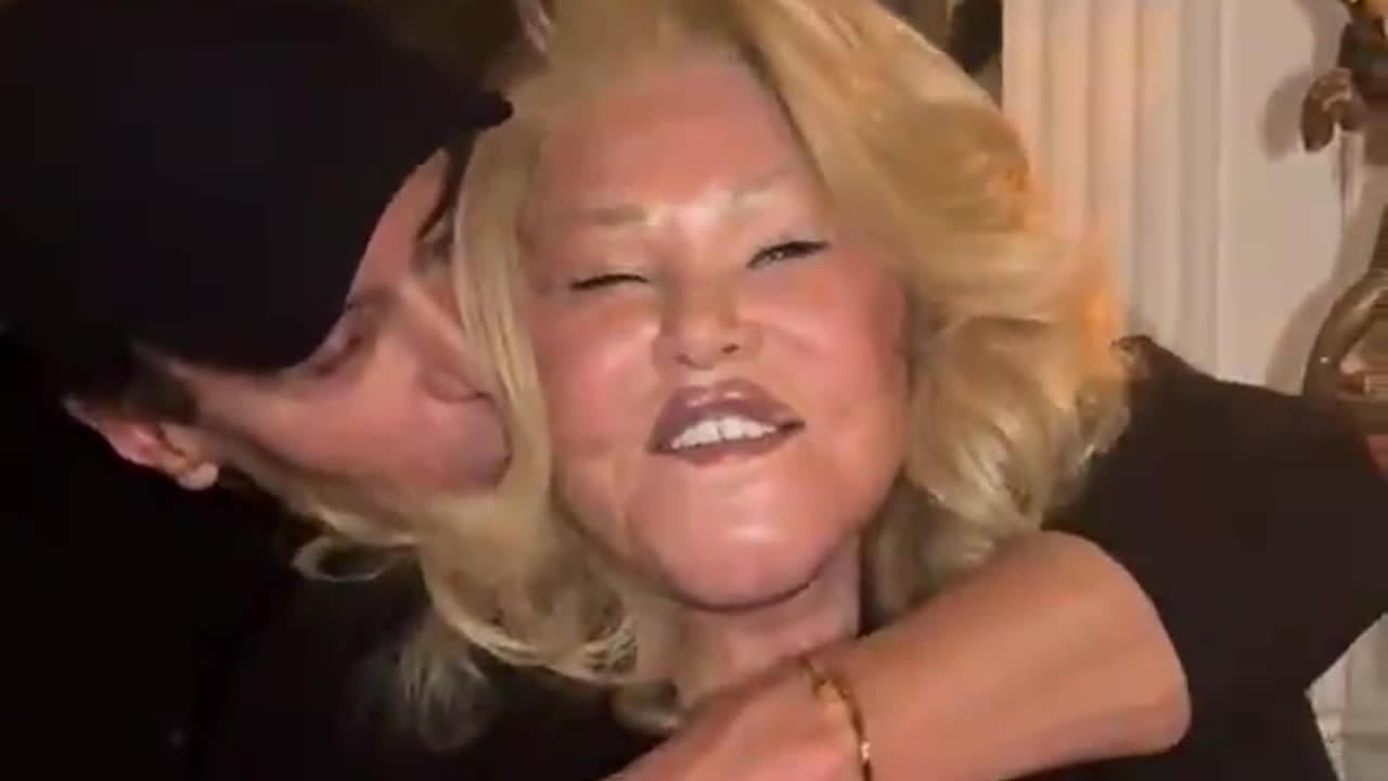 Billionaire ‘Catwoman’ Jocelyn Wildenstein shows off her feline inspired surgeries.