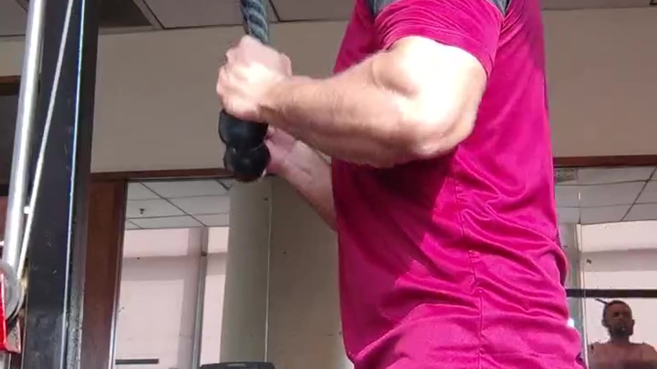 Rope Pushdown: Build Bigger, Stronger Triceps | #gymlife101