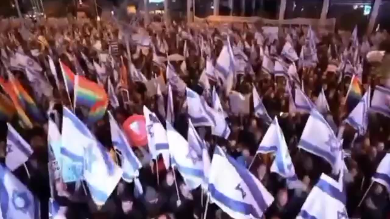 Tel Aviv weekly protest: Tens of thousands denounce Netanyahu’s govt