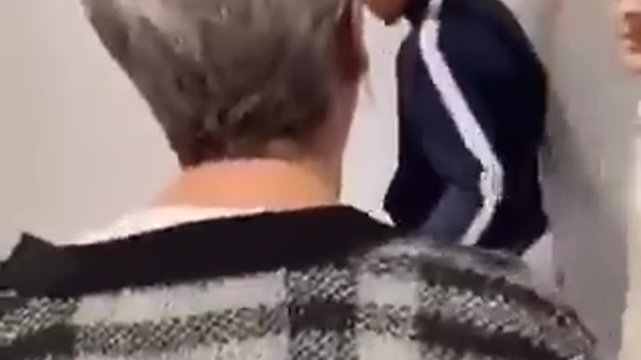 A very confused man!