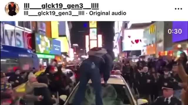 Cop windshield smash n arrest NY