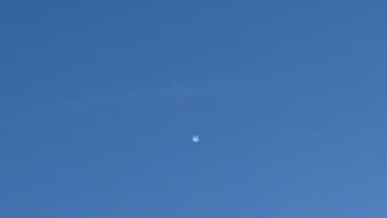 Chinese spy balloon seen approaching Charlotte, North Carolina