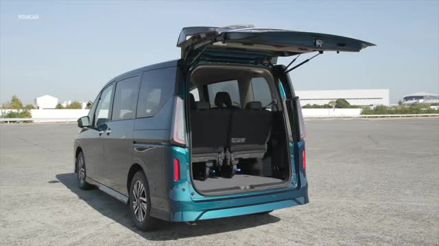 Nissan Serena 2023 New HighTech Minivan