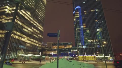 🌃 По центру Москвы вечером, сразу после новогодних праздников