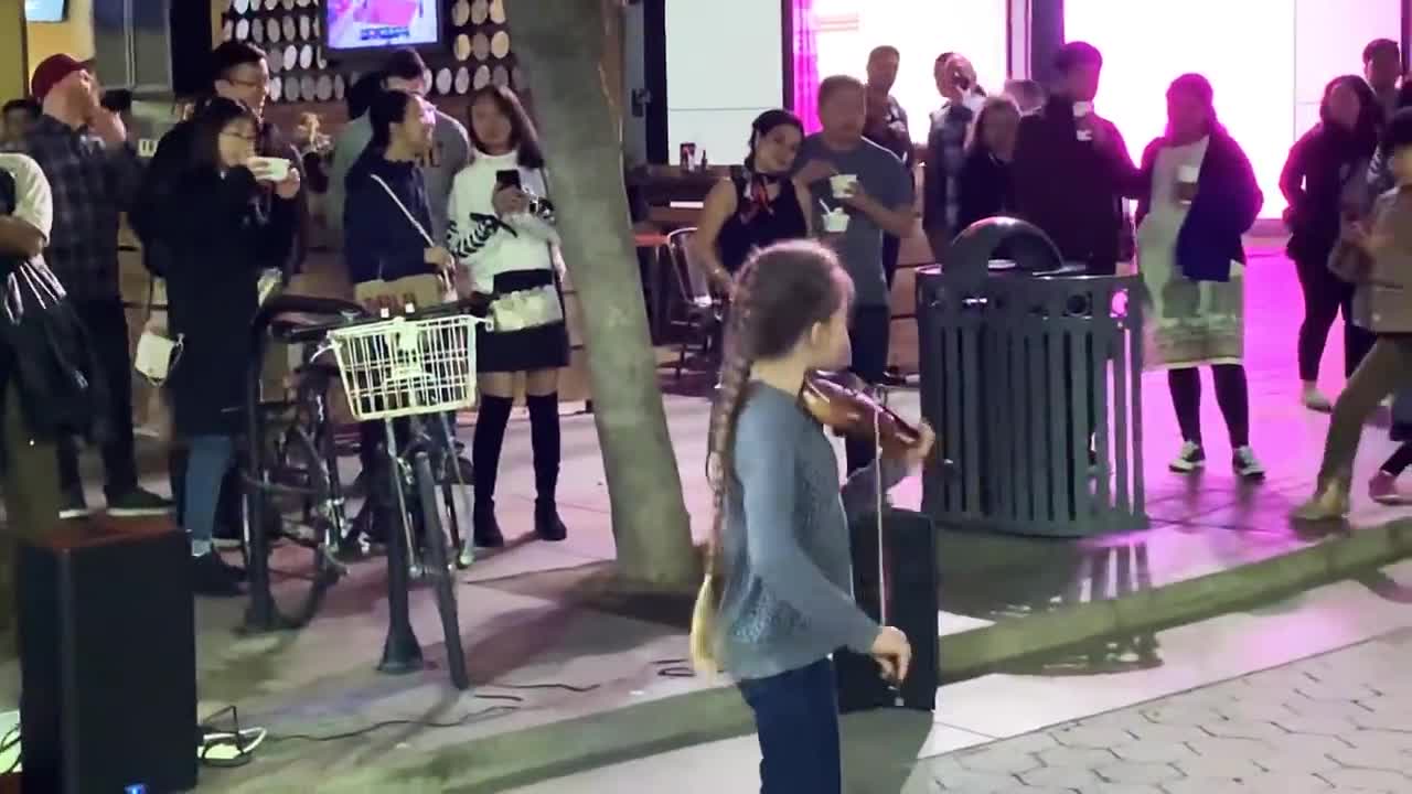 The Best Violin Street Performer